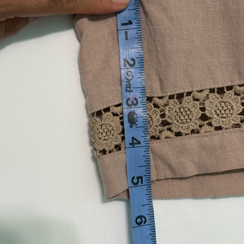 Adrianna Papell Women's Tan Shorts with Lace Trim - Picture 5 of 8